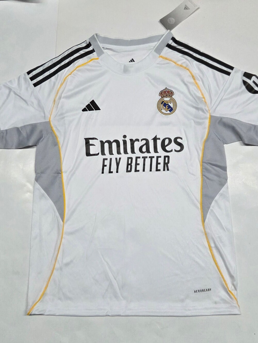 Madrid Jersey Mens M-L White Soccer Adidas Mbappe 10 AEROREADY HP Emirates